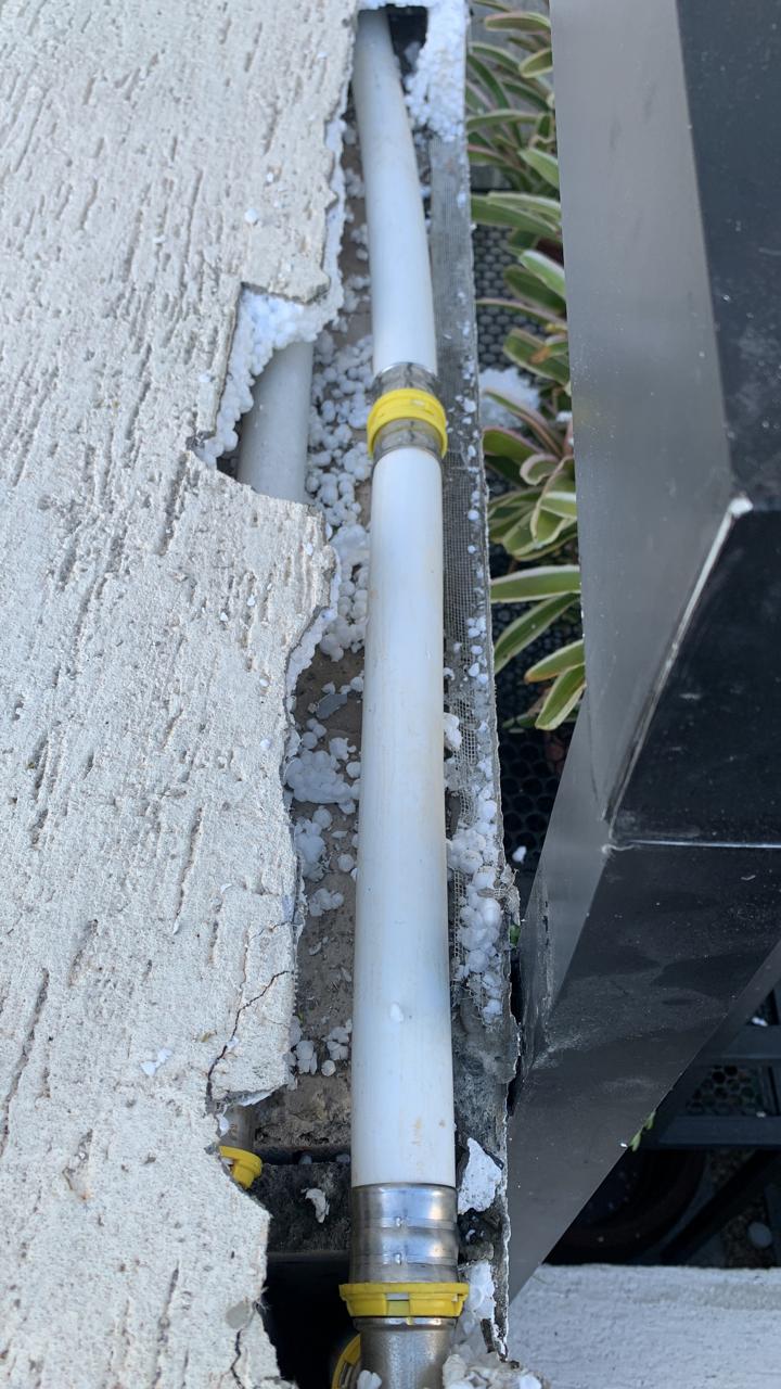 Trabalho de gás em obra